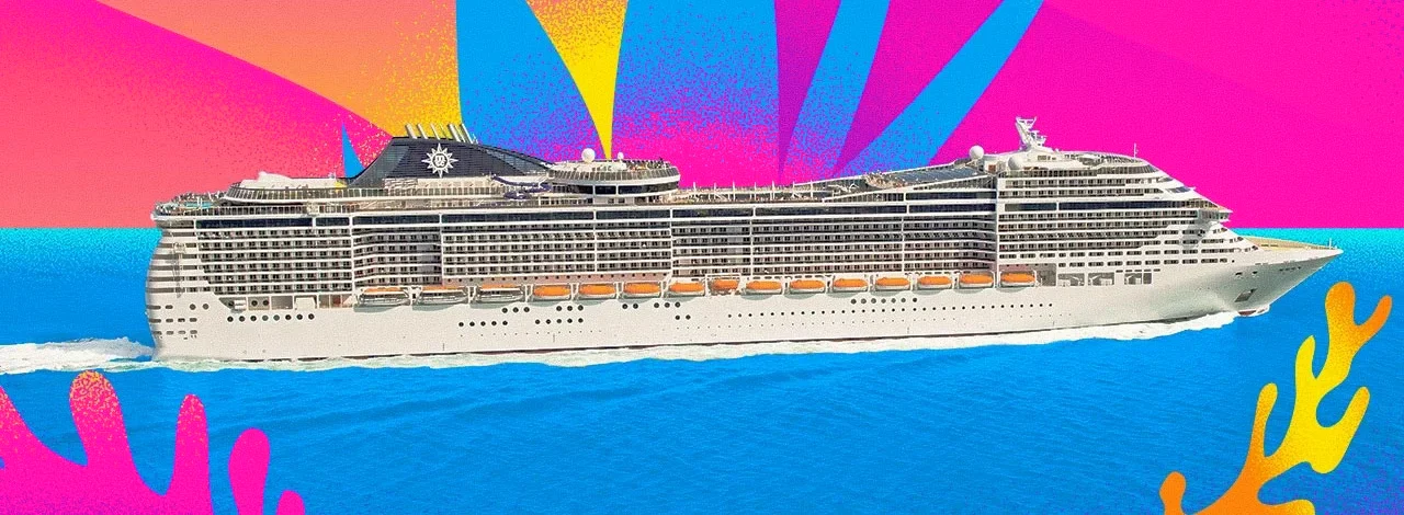 O navio MSC Divina navegando